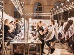 Découvrez ce qui se trame vraiment dans les coulisses des défilés de mode : un monde de secrets et d'illusions