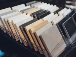 Découvrez les avantages d'un mariage de carrelages: l'alliance de deux tons différents pour une décoration unique!