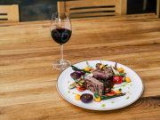 Découvrez notre sélection des 4 meilleurs accords mets et vins !
