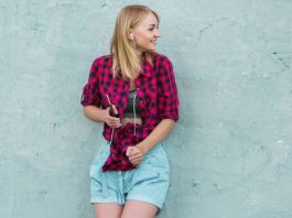 Mode ronde : comment choisir le bon short en jean pour affiner sa silhouette ?