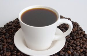 Le sevrage de la caféine : comment gérer les maux de tête et autres symptômes liés à la caféine ?