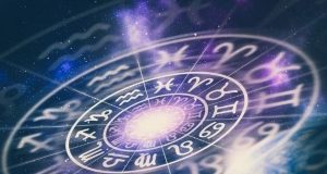 Sagittaire et communication en 2023 : découvrez les prévisions astrologiques pour mieux vous préparer