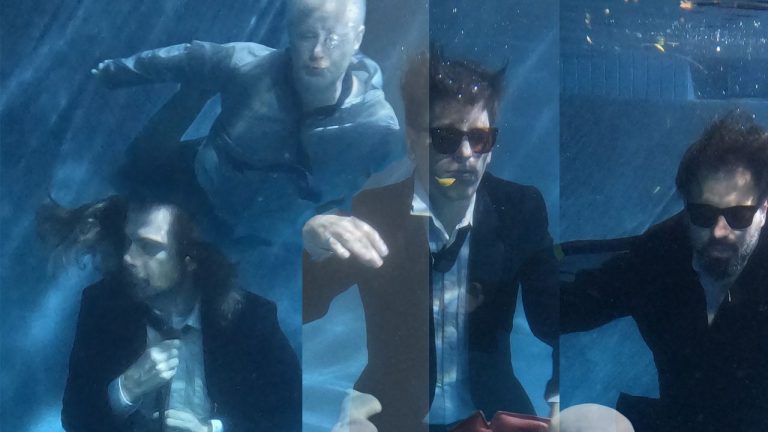 Shudder to think dévoile ses premières nouvelles chansons en près de 30 ans : écoutez ces mélodies captivantes