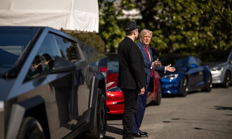 Trump remet un prestigieux prix à Elon Musk, héritage de JFK pour l’innovation technologique